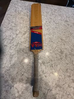 Cricket bat