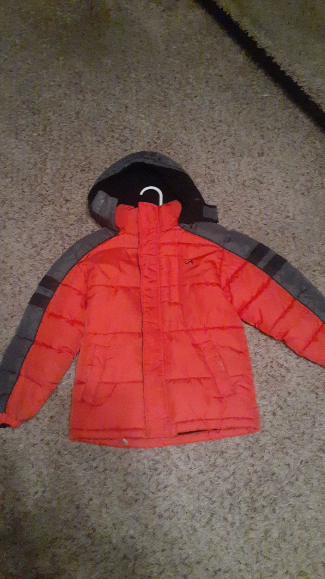 Boys Insulated Winter Coat Size Medium (8)