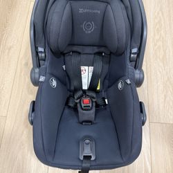 Uppababy Car Seat And Base