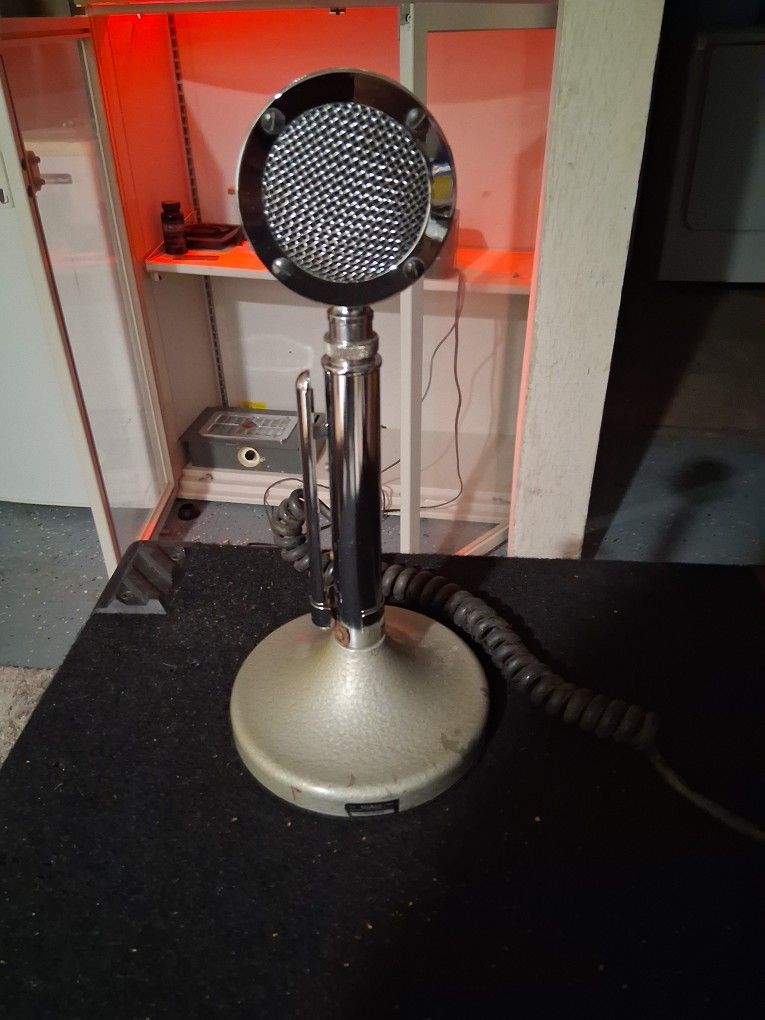 Vintage Astatic Corp. Mic