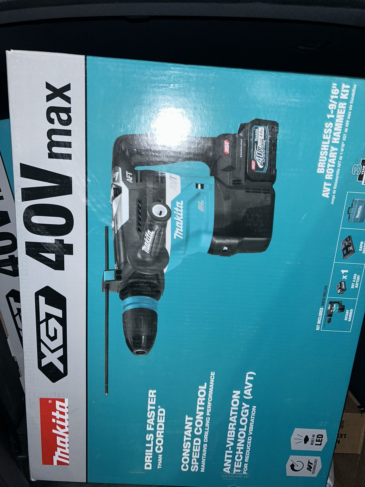 Makita GRH05M1 40V MAX XGT 1-9/16" Brushless Cordless AVT Rotary Hammer Kit (SAME DAY SHIP OR PICKUP!)