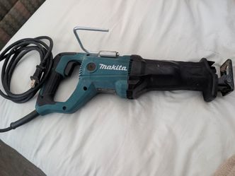 Makita JR3051T 12 Amp Corded Reciprocating Saw - Excellent Condition