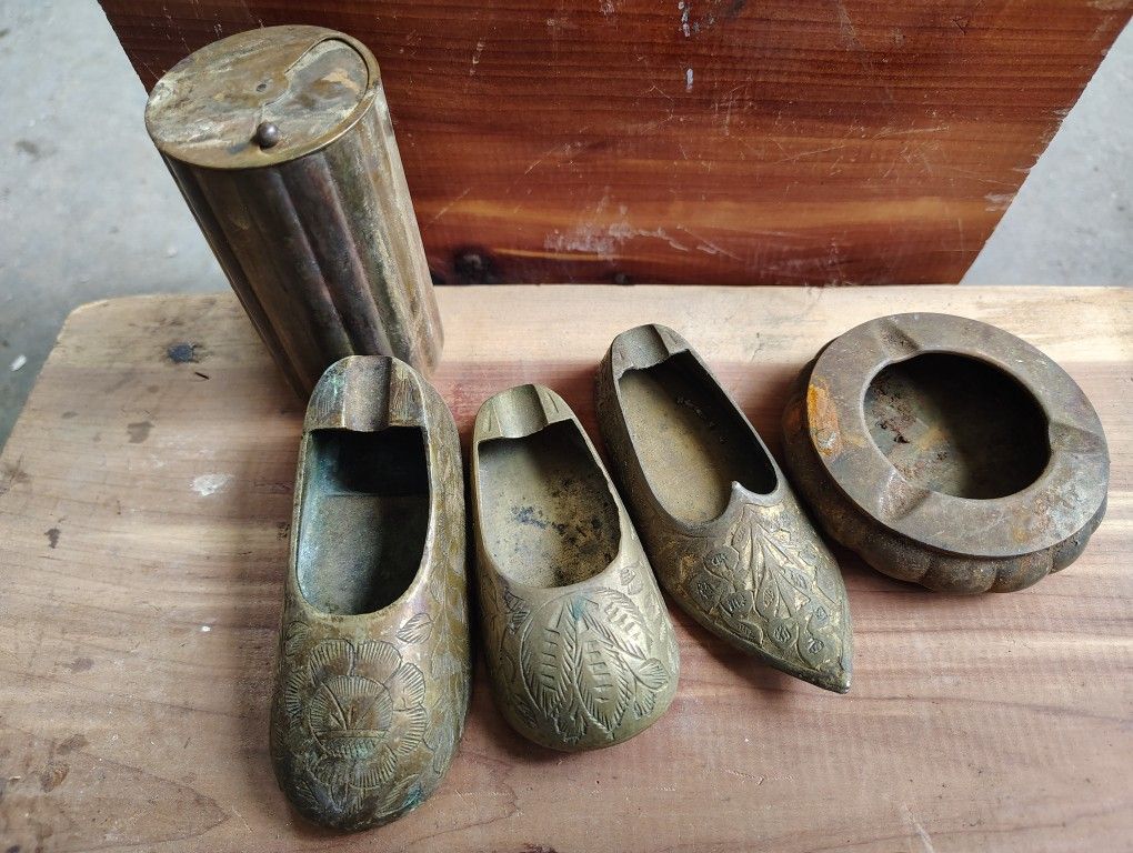 Vintage Brass India Ash Trays