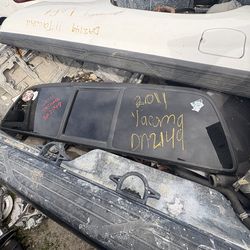 Parts only 2011 Toyota Tacoma sliding tinted used