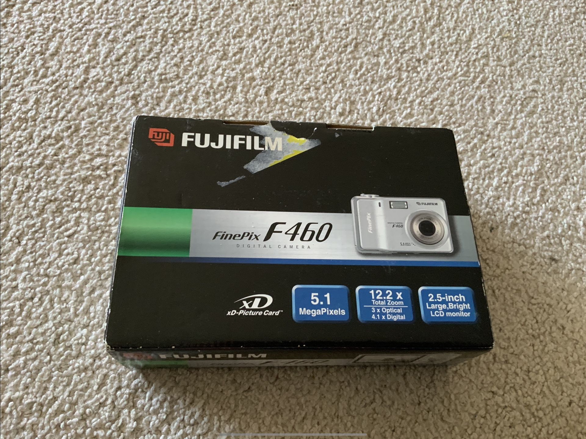FUJIFILM FS FUJIFILM FinePix F 460 Camera Antic for Collectors Still Working.