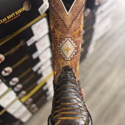 men boots 