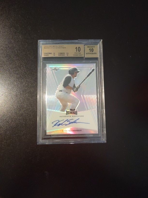 2014 Leaf Metal Draft Kyle Schwarber Autograph Rookie Refractor Card