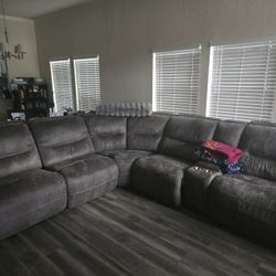 Grey Sectional Recliner