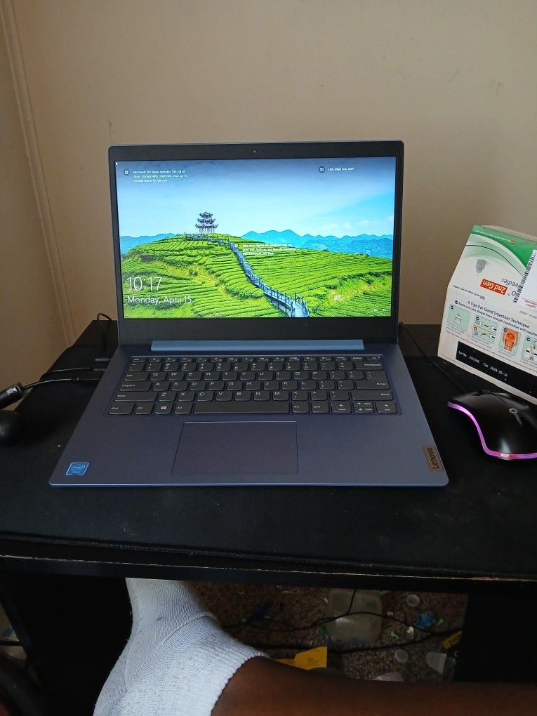 Lenovo Laptop With Headset