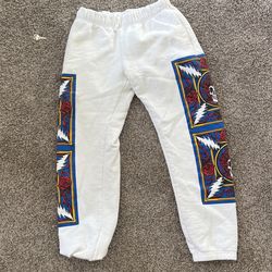China Town Market White Pants With Skull And Roses
