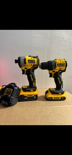 Dewalt 20 volt Drill Driver Kit