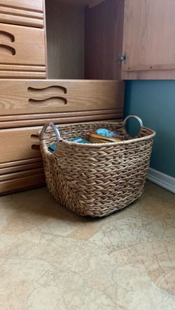 Wicker Basket (Decor) (Storage) Simple