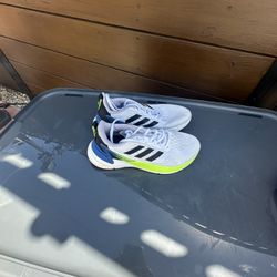 Adidas Boys Shoe New No Box Size 4 