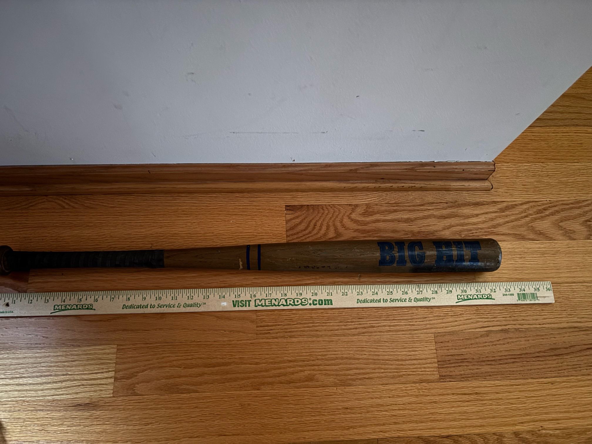 VINTAGE SOFTBALL BAT