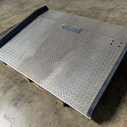 ULINE ALUMINUM FORKLIFT DOCK BOARD