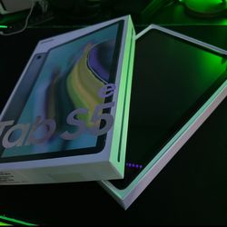 Samsung Tab S5e (t720) OLED Tablet (Like New)