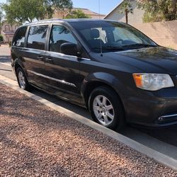 2011 Chrysler Town & Country