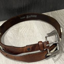 Women’s Justin Brown Leather With Silver Accents Belt Size 30