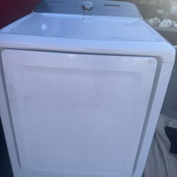 LG Electric Dryer 