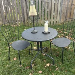 IKEA Bistro Table With 2 Chairs