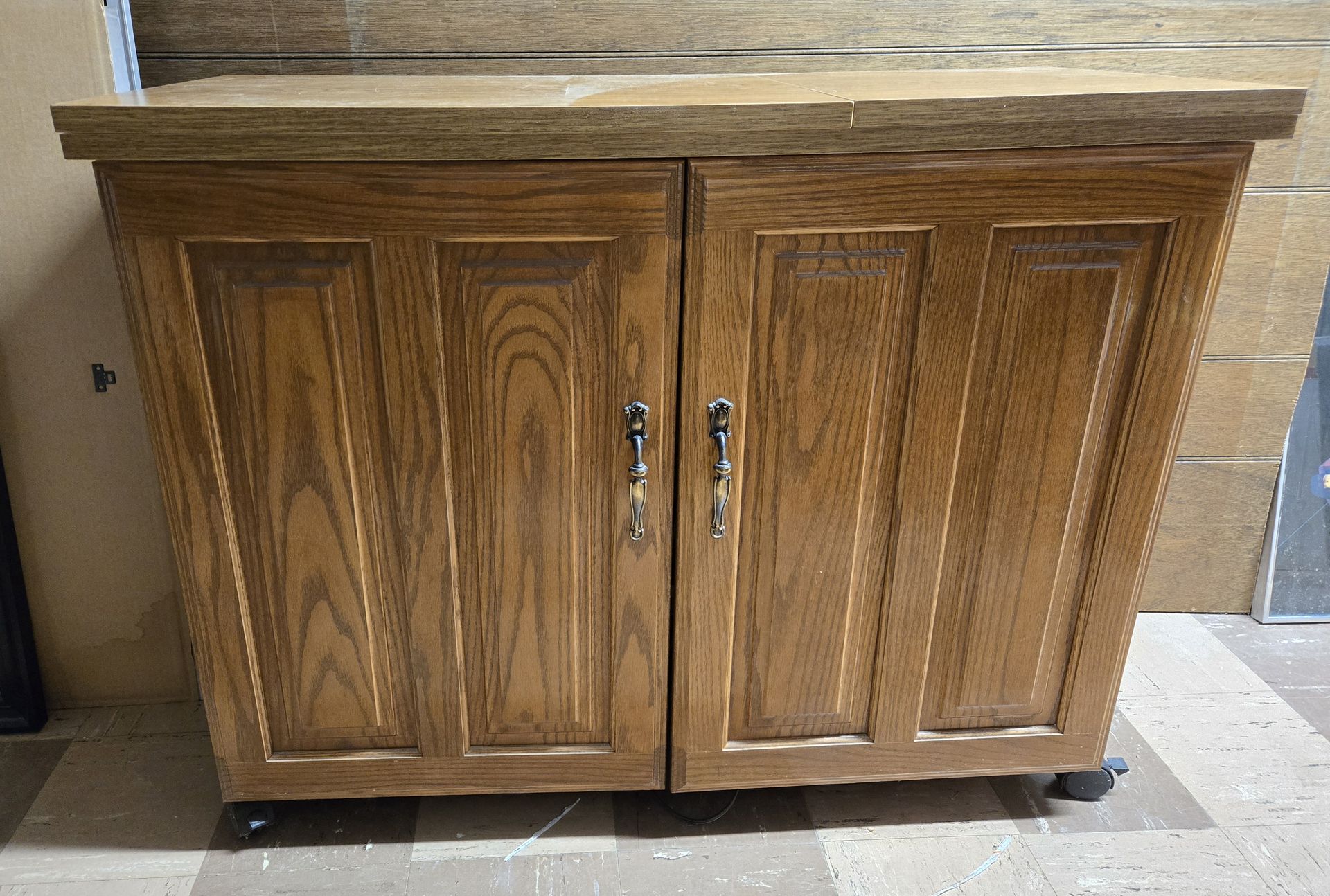 Singer XL 1000 Embroidery Sewing Machine