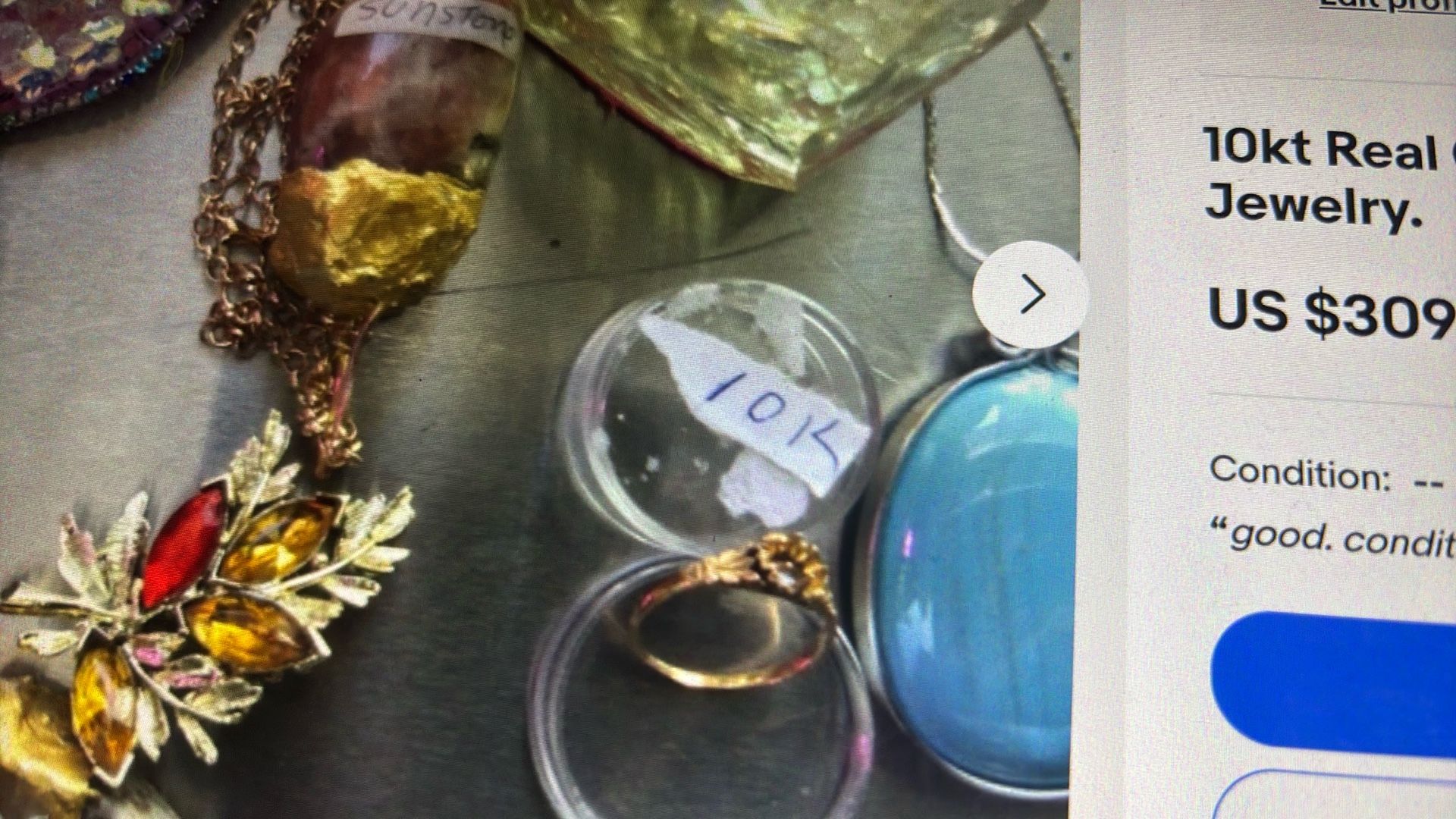 10kt Gold. With No Stone Mix Costume Jewelry S