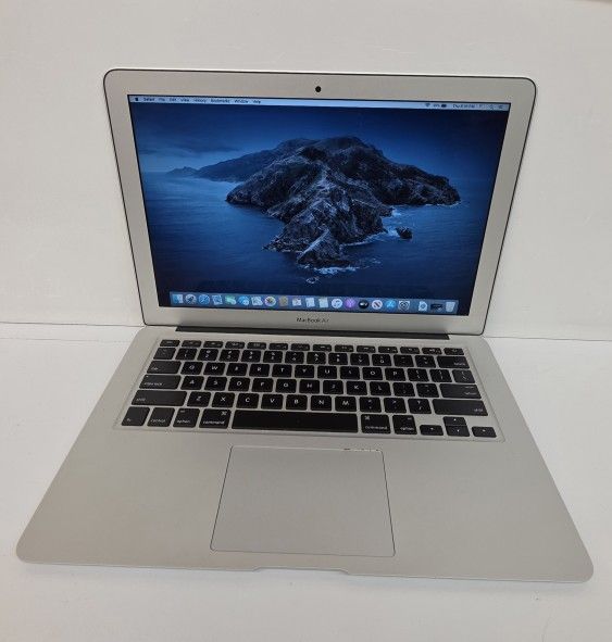 Macbook Air Mid 2012 for sale 
Macbook Air  De venta con Virtual Dj  incluido
