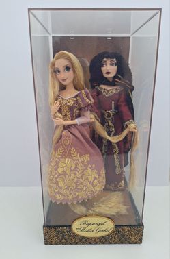 Disney Tangled Fairytale Heroes Villains Rapunzel Mother Gothel Limited Edition Dolls