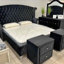 New 4 Pc Bedroom Set In Box 📦