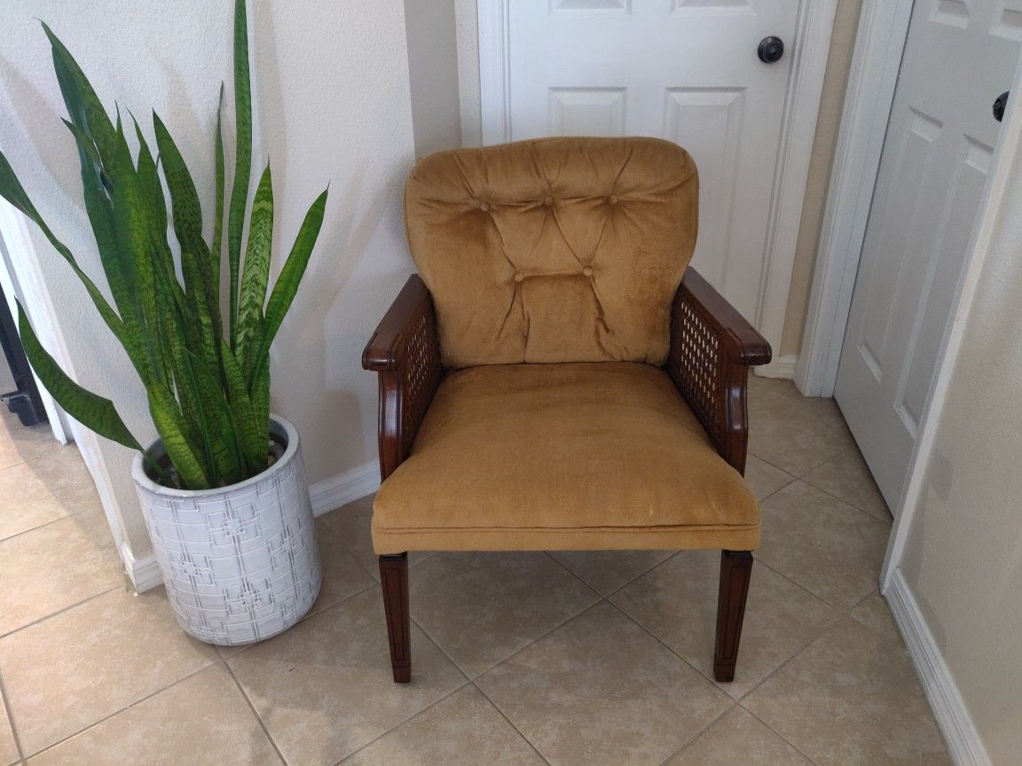 Vintage Kincaid Cane Armchair - Mid-Century Traditional – Plush Tufted Back MCM