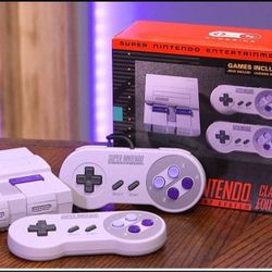 Super Nintendo Classic Edition Mini Console 21 Games.