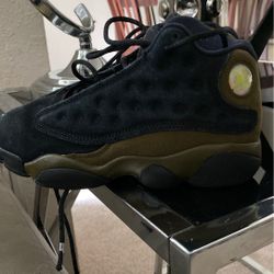 Boys Jordan’s size 1y