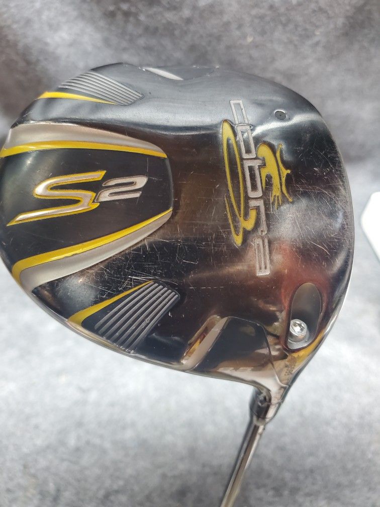 Cobra S2 Driver Right Handed 9.5 Graphite Shaft Stiff 65 Gram Fujikura