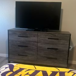 Dresser With TV 