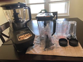 Ninja BL770 Mega Kitchen System, 1500W, 4 Functions for Smoothies,  Processing, Dough, Drinks & More, with 72-oz.* Blender Pitcher, 64-oz.  Processor Bo for Sale in Cleveland, OH - OfferUp