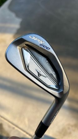 Mizuno JPX 900 4 iron with KBS Tour C-Taper 110 S