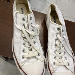 Converse  Size 10 1/2