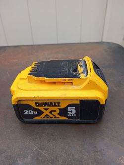 DeWalt 20 V XR 5 AH  Used battery 🔋