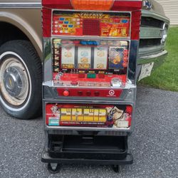SLOT MACHINE 