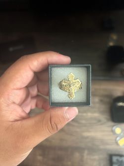 Nugget ring with Jesus cross 10k