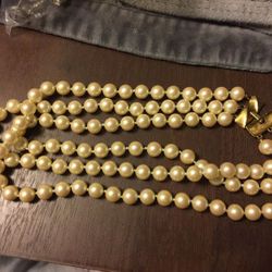 Pearl choker costume jewelry