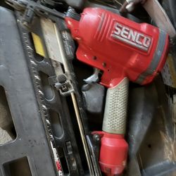 Senco 4G0001N FinishPro 42XP 15 Gauge 1-1/4" To 2-1/2" Finish Nailer