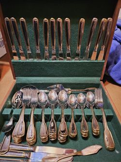 Vintage 1990's 82-Pc Oneida Golden Anne 18/10 Stainless Gold Accent Flatware Set