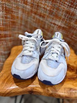 Nike Air Huarache White Blue Yellow Lace Up Low Top Sneaker 6Y