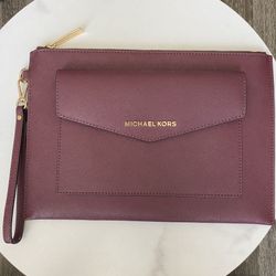 Michael Kors Clutch with Wristlet 