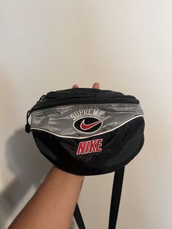 Nike supreme waist bag 