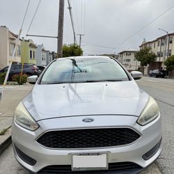 Ford Focused SE Hashback 
