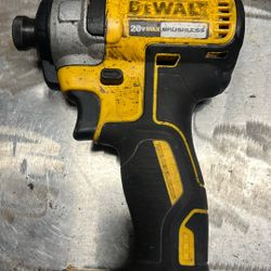 DCF787 Dewalt