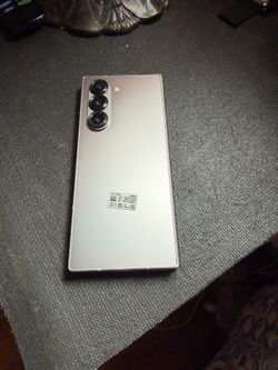 Samsung fold 6  silver Unlocked