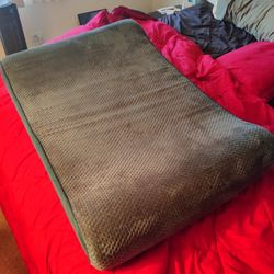 Dog Bed: Mid-Big Sized Dogs